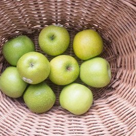 golden delicious apples